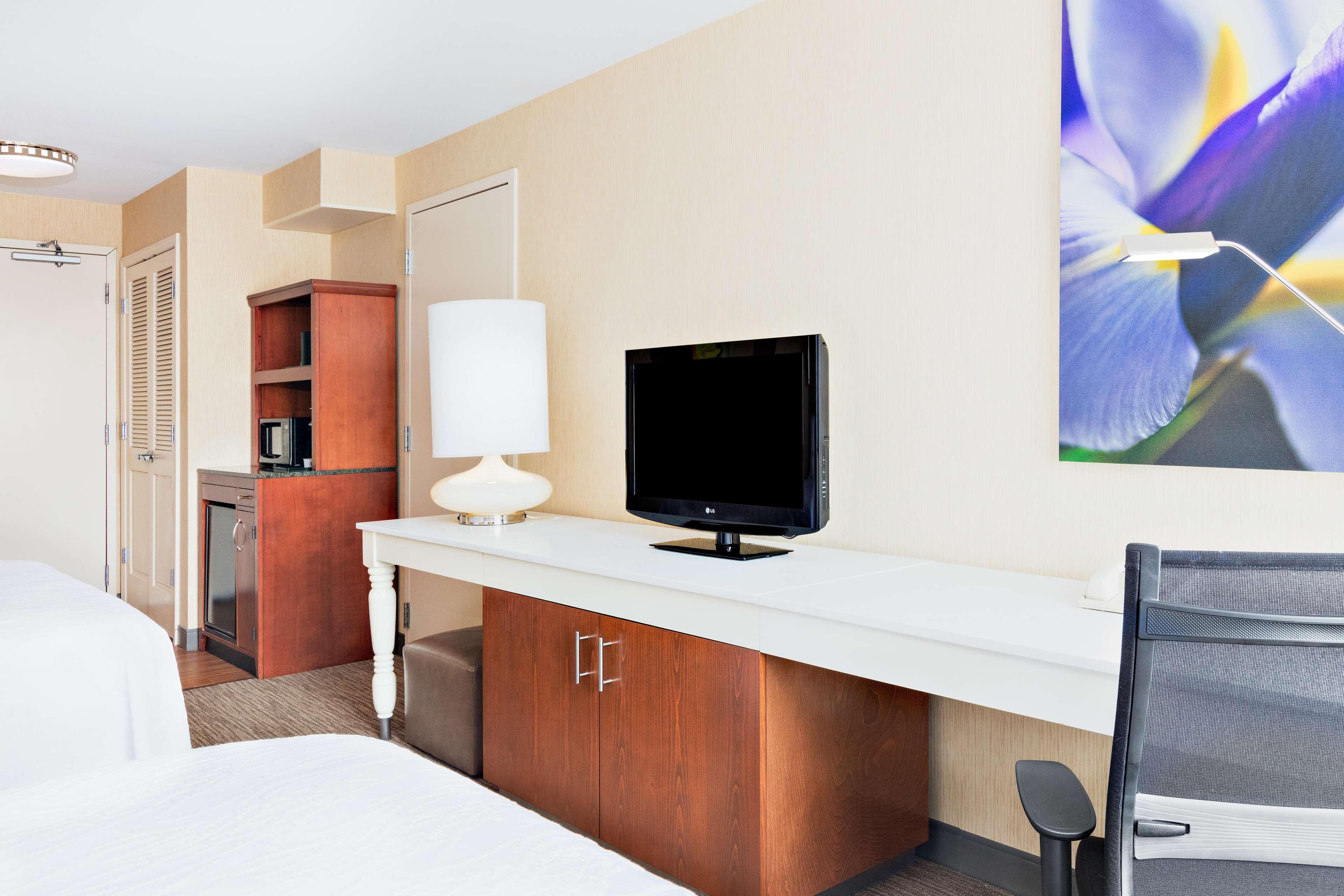 Hilton Garden Inn Folsom Εξωτερικό φωτογραφία
