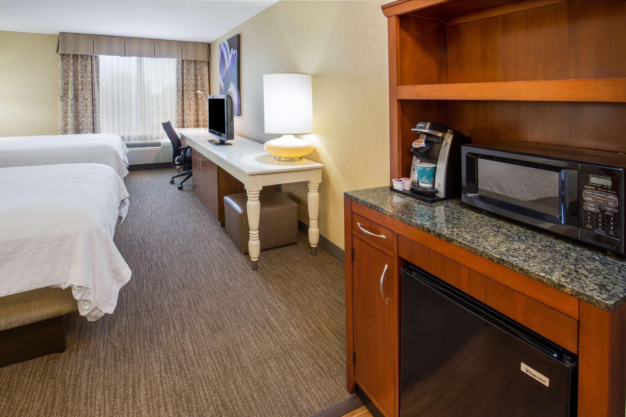 Hilton Garden Inn Folsom Εξωτερικό φωτογραφία
