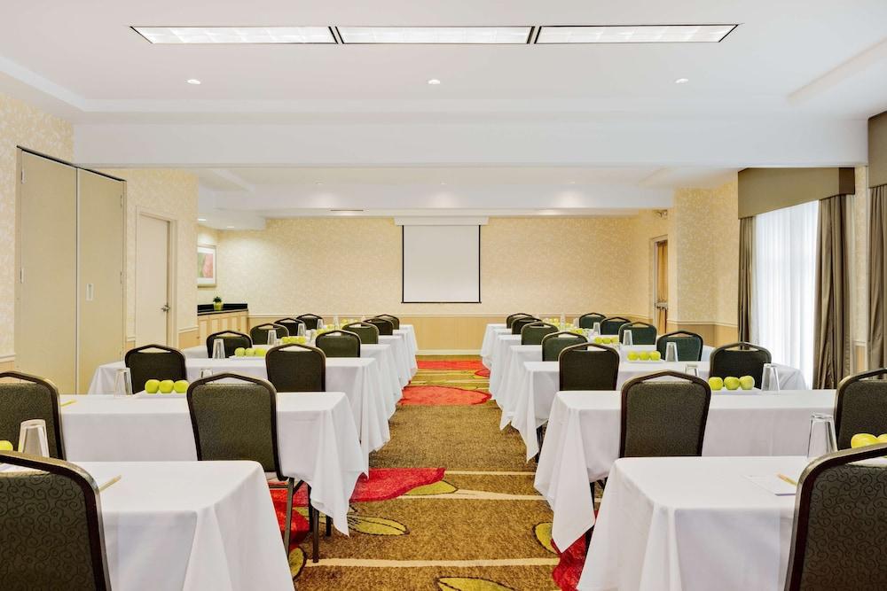 Hilton Garden Inn Folsom Εξωτερικό φωτογραφία