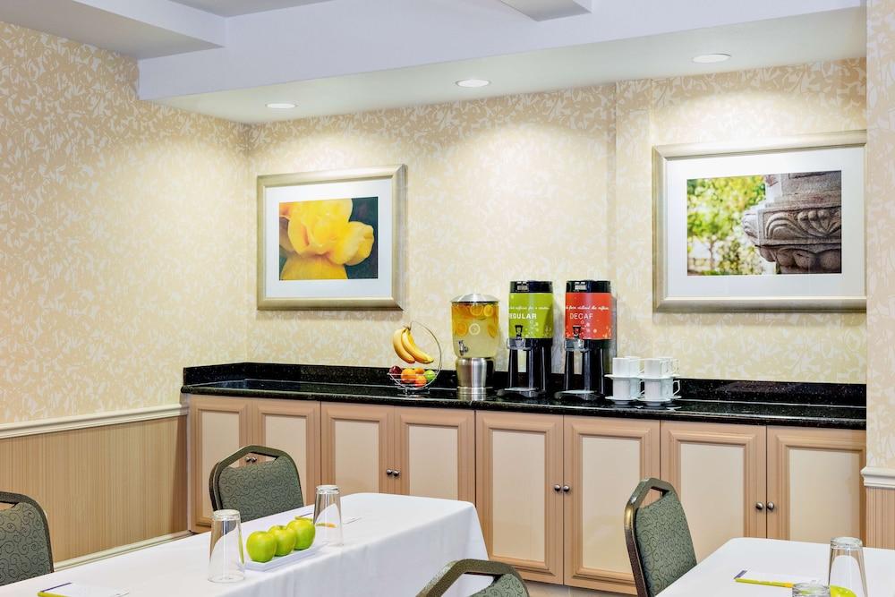 Hilton Garden Inn Folsom Εξωτερικό φωτογραφία