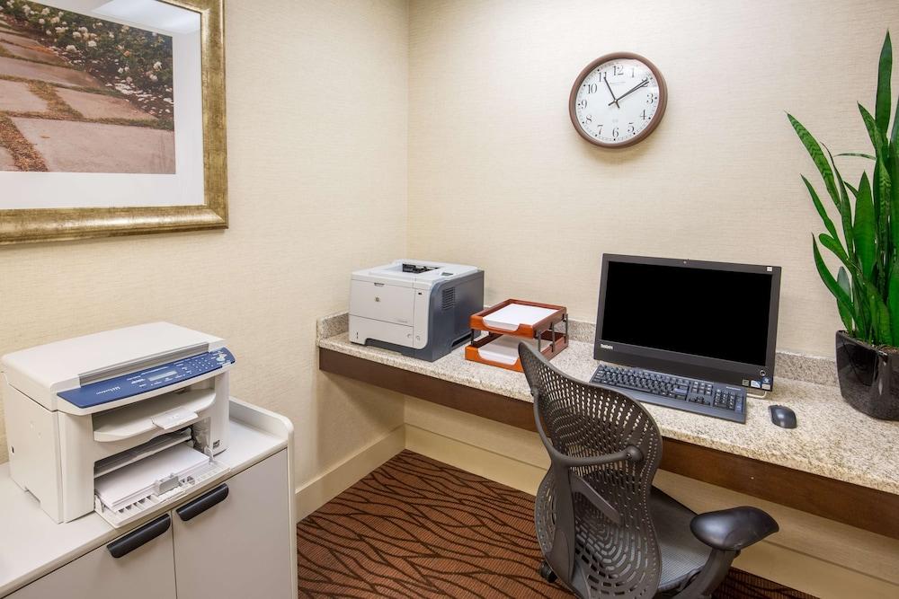Hilton Garden Inn Folsom Εξωτερικό φωτογραφία