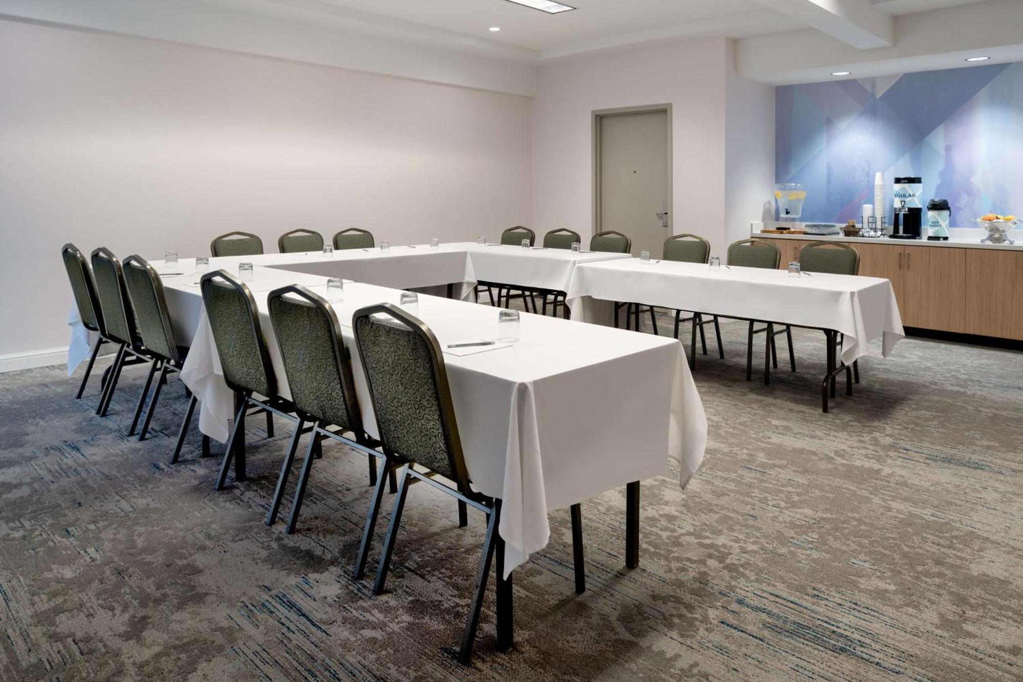 Hilton Garden Inn Folsom Εξωτερικό φωτογραφία