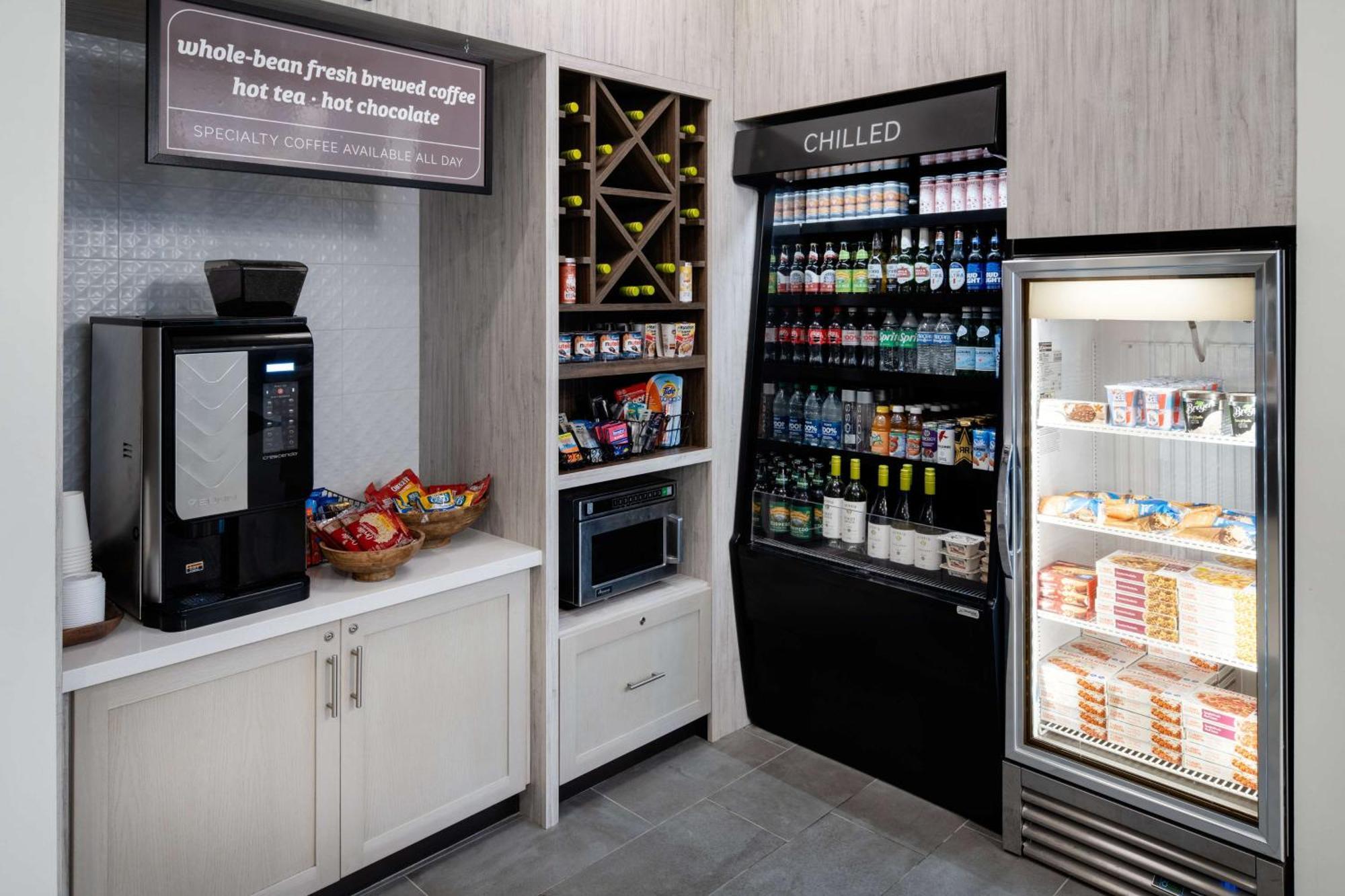 Hilton Garden Inn Folsom Εξωτερικό φωτογραφία