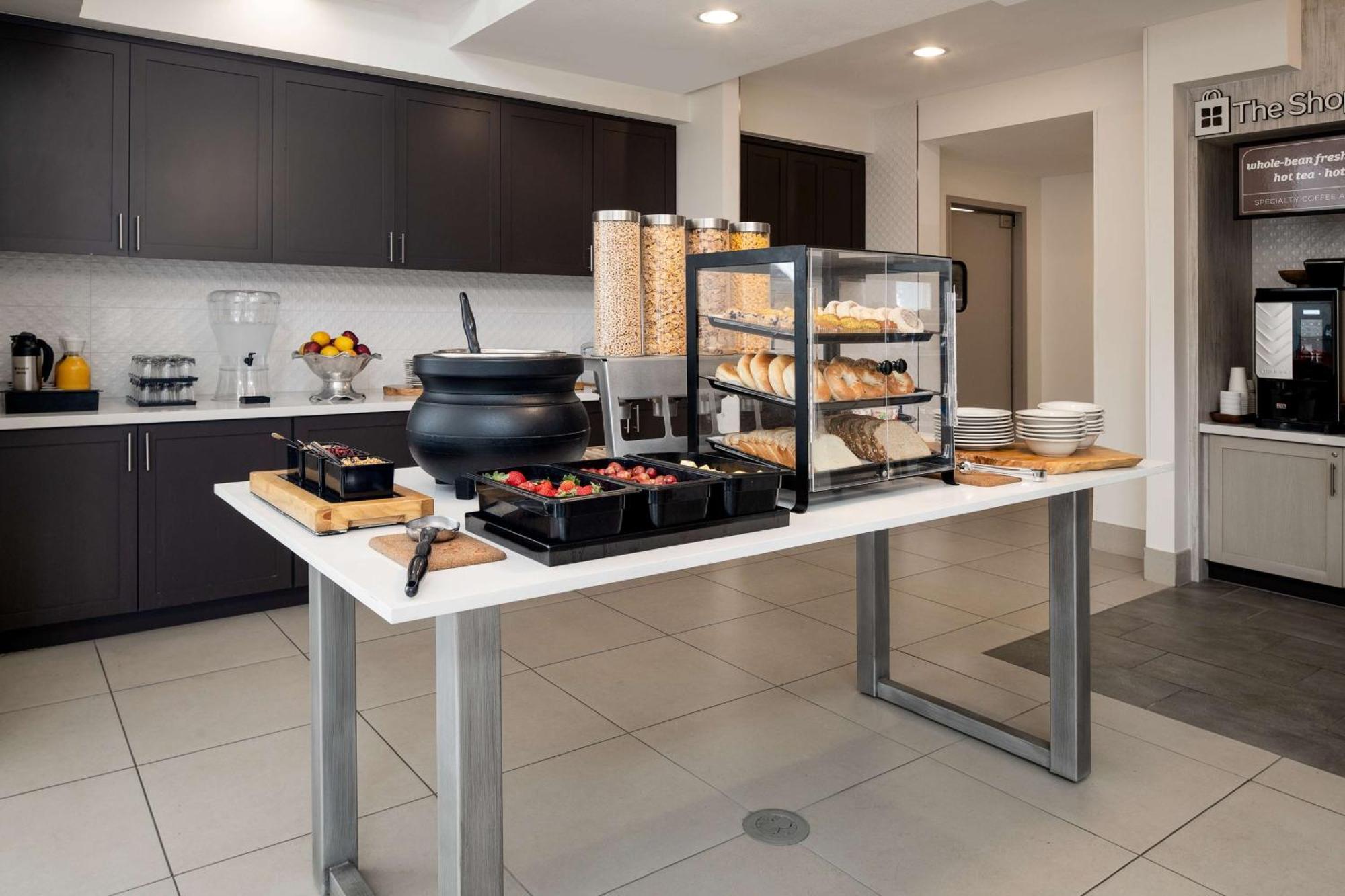 Hilton Garden Inn Folsom Εξωτερικό φωτογραφία