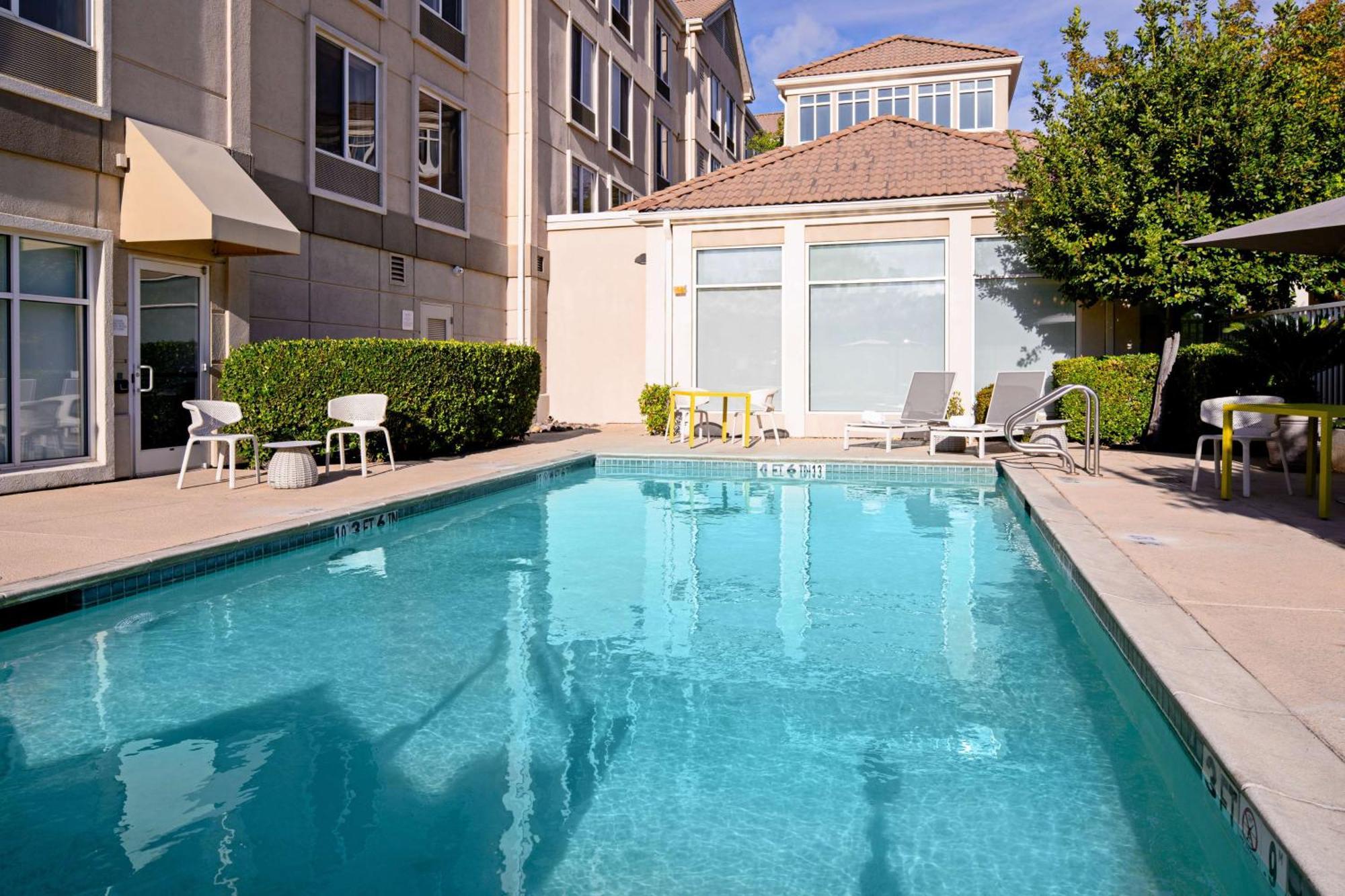 Hilton Garden Inn Folsom Εξωτερικό φωτογραφία